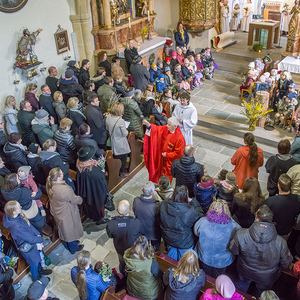 Palmweihe wird zu einem lebendigen Gottesdienst.